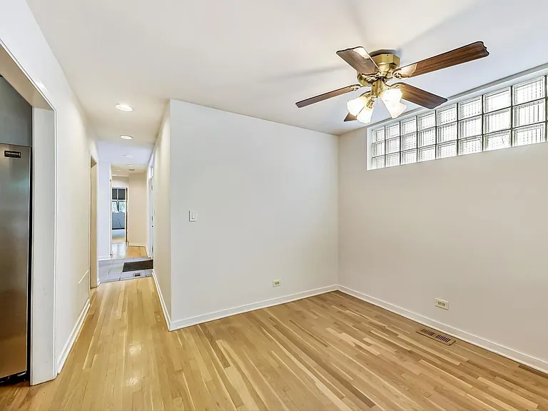 929 W Wrightwood Ave #A — Photo 9
