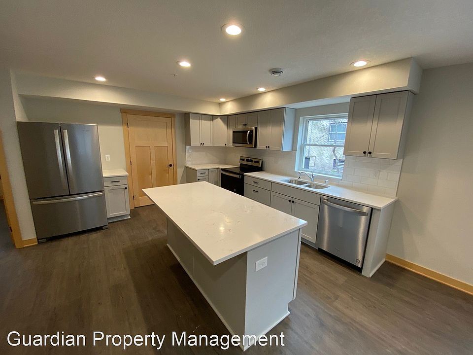 1st image of 1560 Portland Ave #4