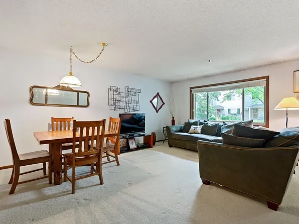 2110 Ridge Dr APT 13, Saint Louis Park, MN 55416