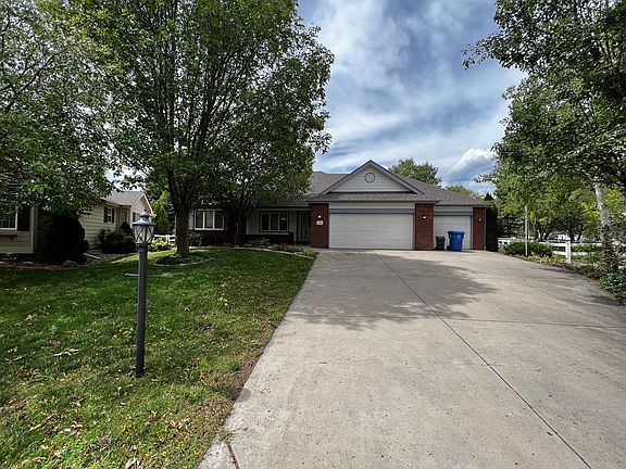 2nd image of 543 Marcellina Dr