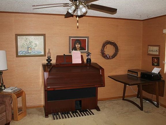 4th image of 4399 Willowbrook Cir