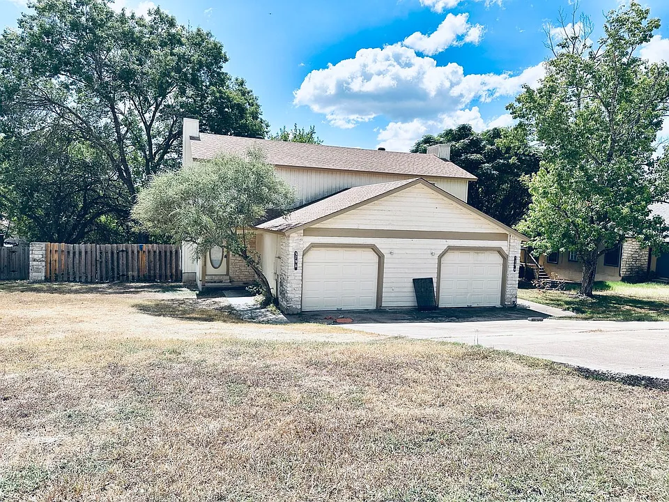 379 Fantail Loop