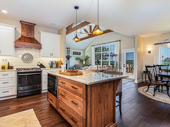 5th image of 67 Magic Mountain Ln