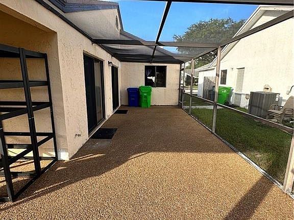 5th image of 10260 NW 31st Court