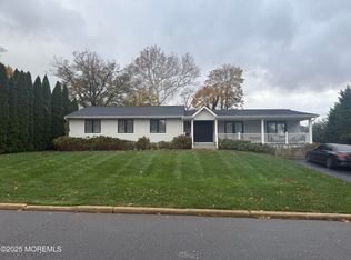 884 Red Oaks Dr, Long Branch, NJ