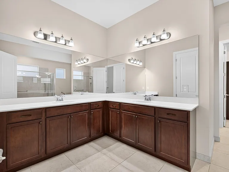 8883 Kingsmoor Way — Photo 31