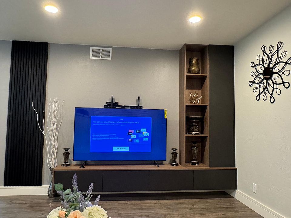 LivingRoom TV