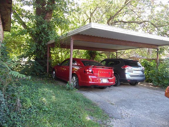 3rd image of 6219 Graceland Ave