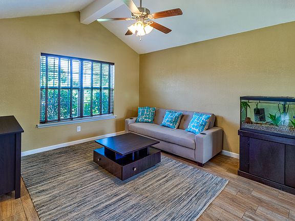 4th image of 9322 Barracuda Dr