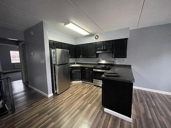 3rd image of 190 Beach 60th St APT 1