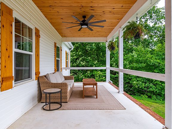 7th image of 3402 Blackburn Rd