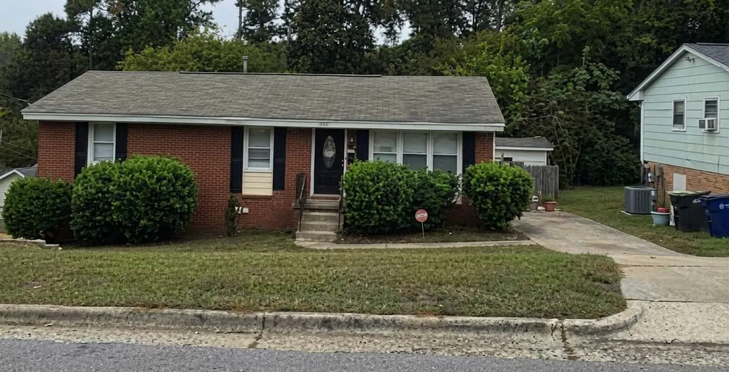 4 bed, 2.5 bath, 2160 sqft, $3,350 — Photo 1