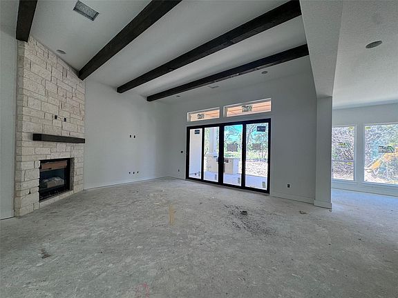 2nd image of 128 Rancho Deluxe