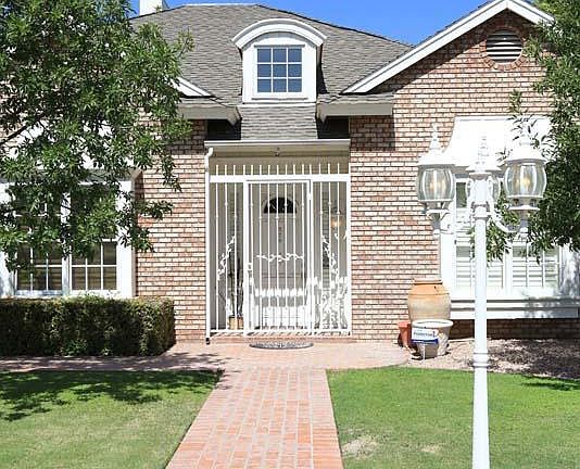 2nd image of 520 W El Caminito Dr