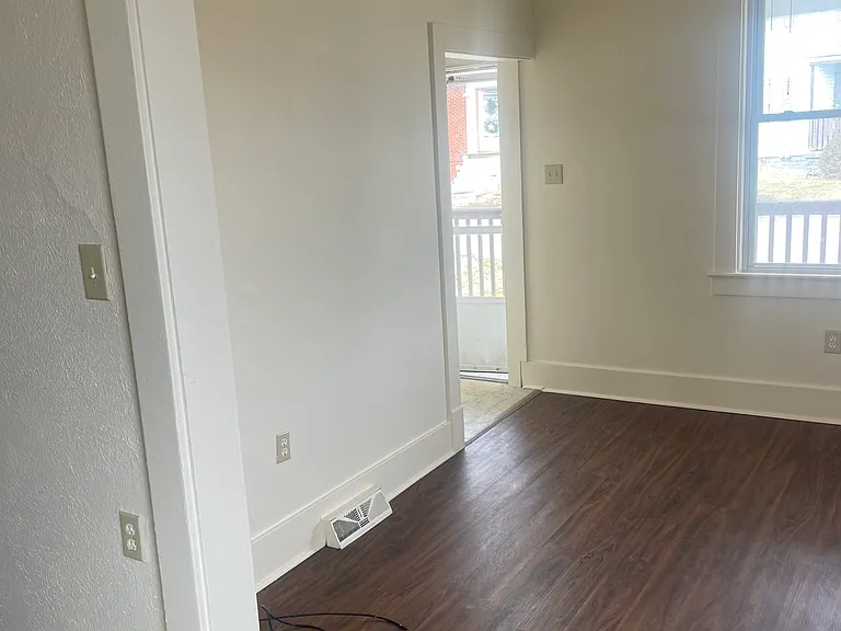 2313 Sheffield Rd — Photo 2