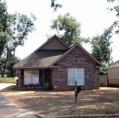 2nd image of 1607 4th Ave