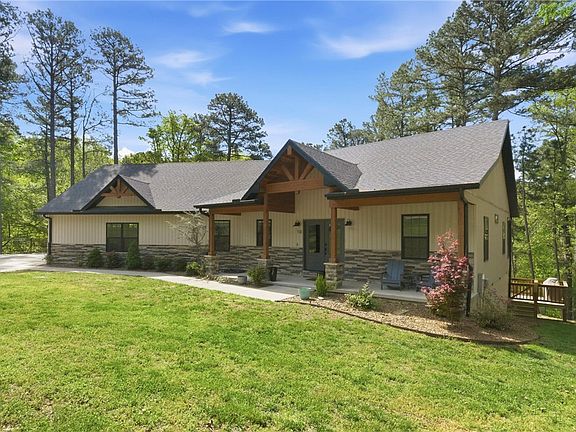 4th image of 10 Burghley Ln