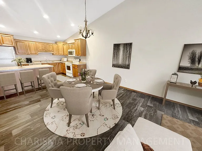 5505 W Rebecca St — Photo 10