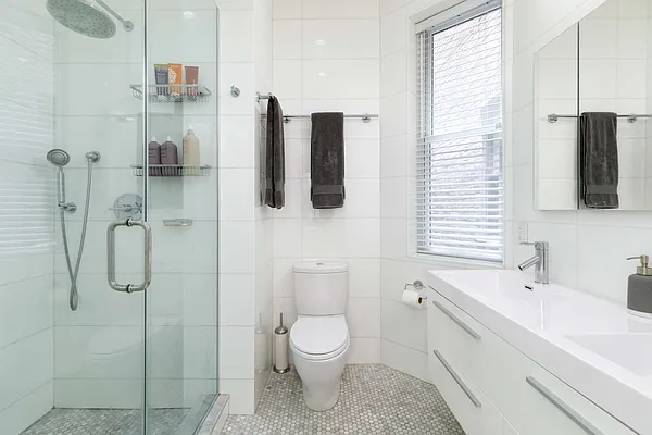Sold by Compass | media 6