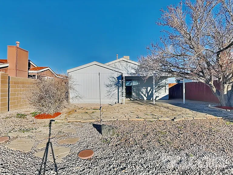 848 Rebecca Ct NE — Photo 15