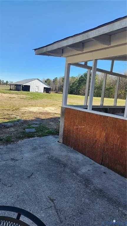 3 bed, 2.0 bath, 1843 sqft, $1,500 — Photo 2