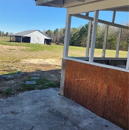 2nd image of 24816 Sawmill Rd