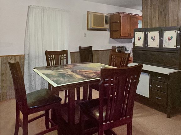 4th image of 463 W 10th St