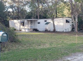 770 San Mateo Rd, Satsuma, FL 32189