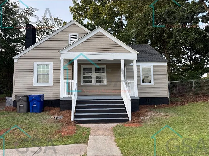 3 bed, 1014 sqft, $1,400 — Photo 1