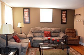 Bright and Welcoming Living Room