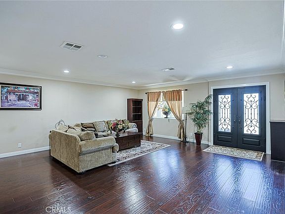 5th image of 14871 Booney St