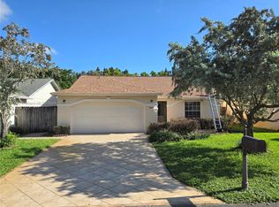5065 Foxhall Dr N, West Palm Beach, FL 33417