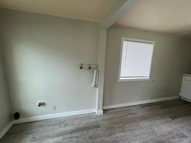 289 N Wall St — Photo 5