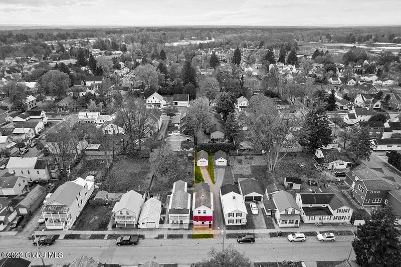 2nd image of 62 Oak Street
