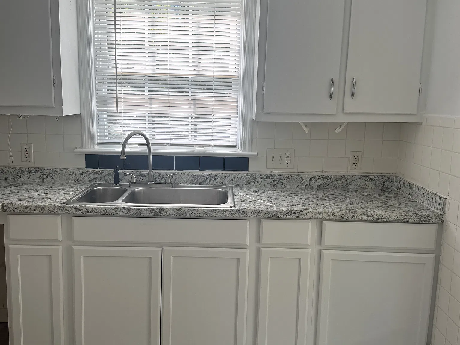 1404 West Lakewood Avenue - 1 — Photo 4