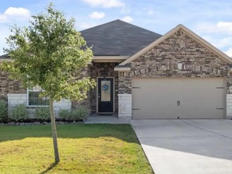 19917 Wt Gallaway St — Photo 1