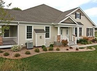 1442 Steeplechase Ln, Eagan, MN 55122