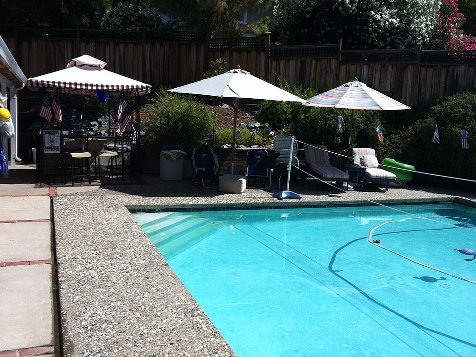 1st image of 91 Macalvey Dr