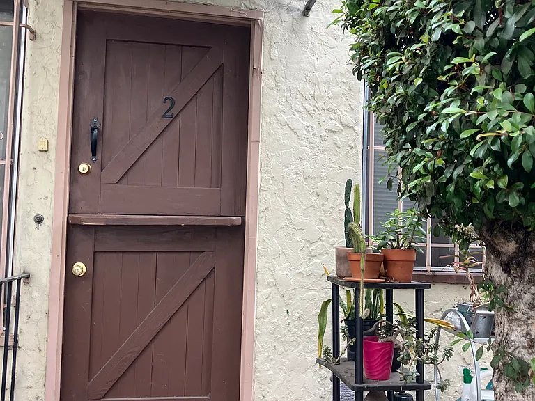 635 N Orange Dr #2 — Photo 15