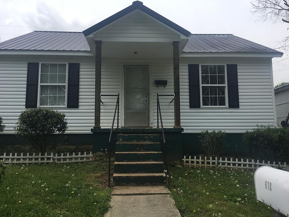 1st image of 618 Elder St
