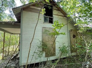 16392 Pine Ln, Plantersville, TX 77363