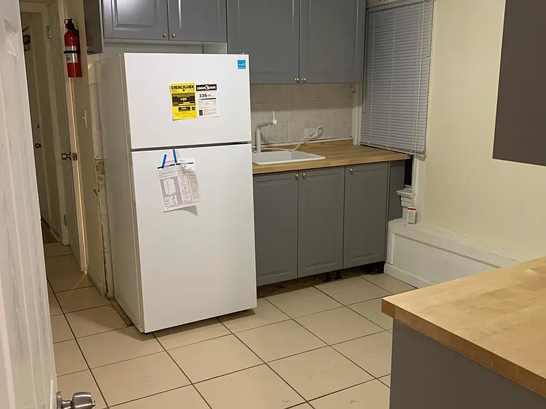 215 Fulton St #2 — Photo 6