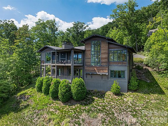 4th image of 1121 Timberbluff Way