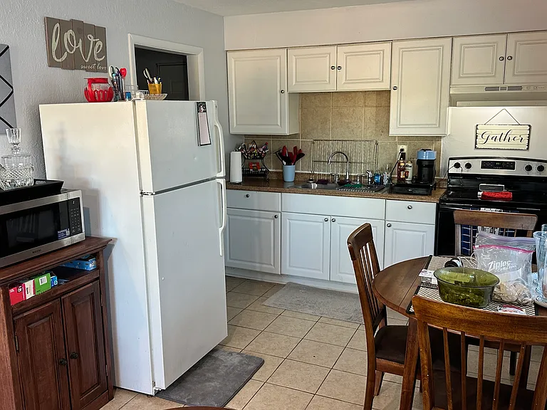 2546 S 51st St — Photo 9