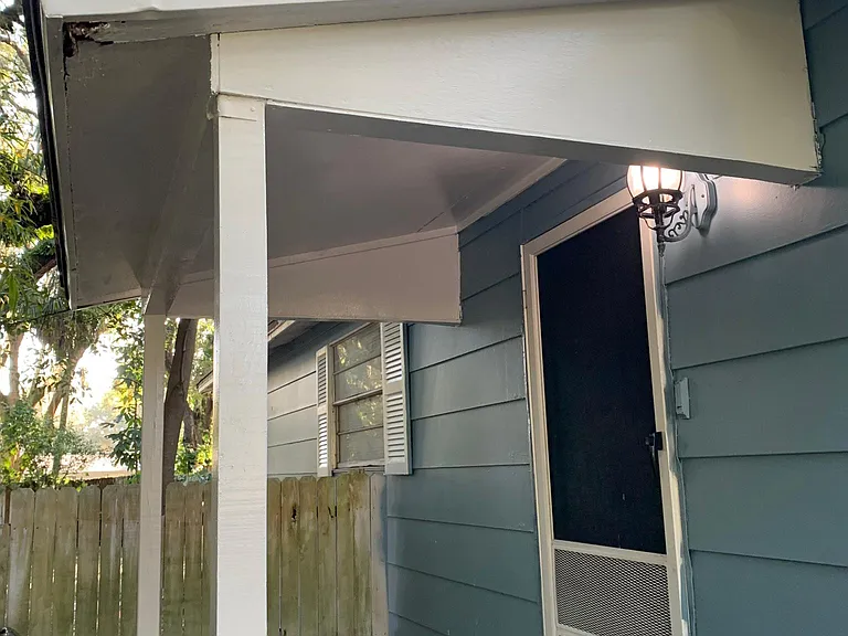 504 Belmont St — Photo 11