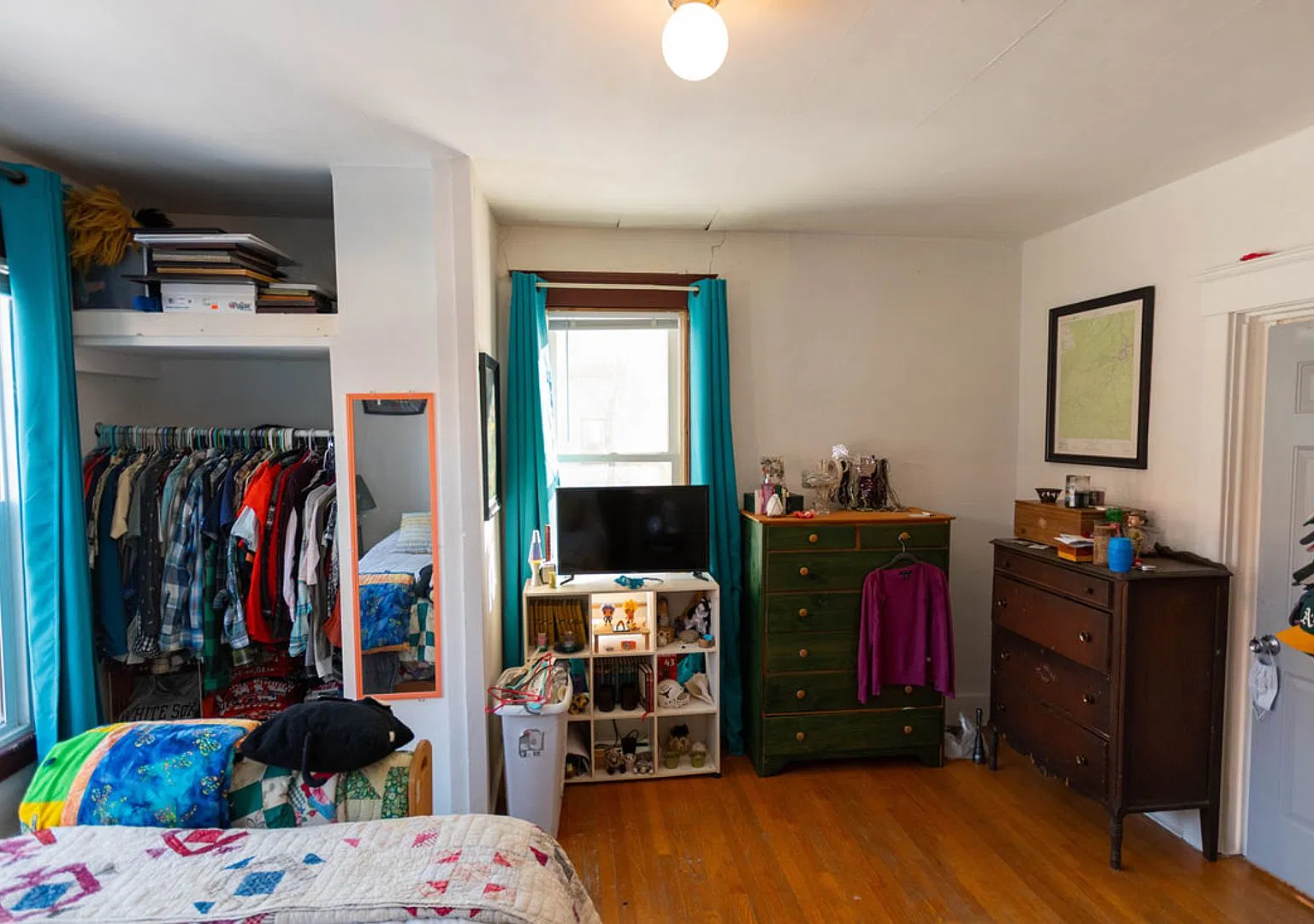 Huge sunny vintage 4bedroom apartment — Photo 4