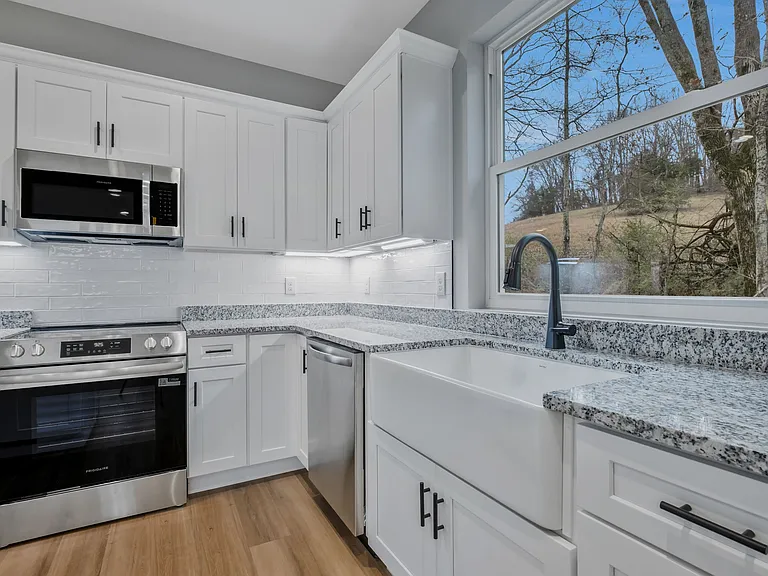 125 Scenic Ln — Photo 9