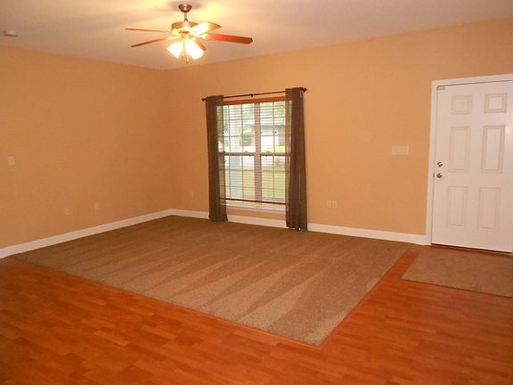 5th image of 414 Janice Ave