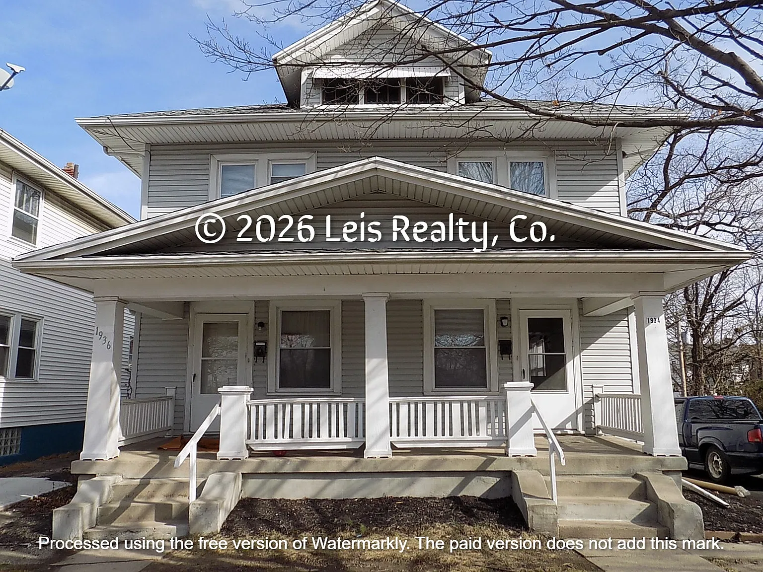 1934 Catalpa Dr — Photo 1