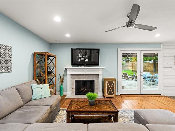 3rd image of 6208 Highland Hills Dr